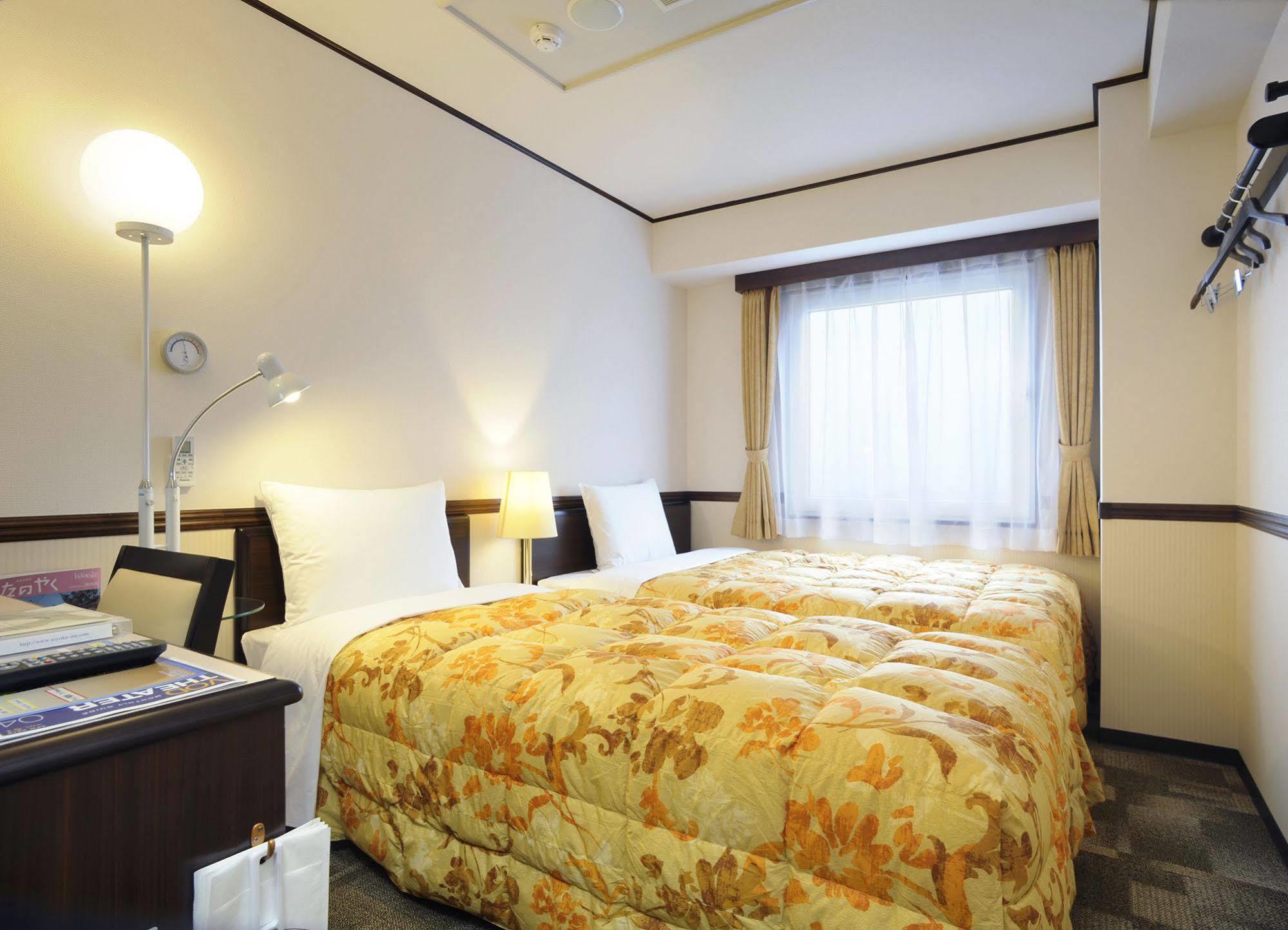 Toyoko Inn Shizuoka Fujieda Eki Kita Guchi Exterior foto